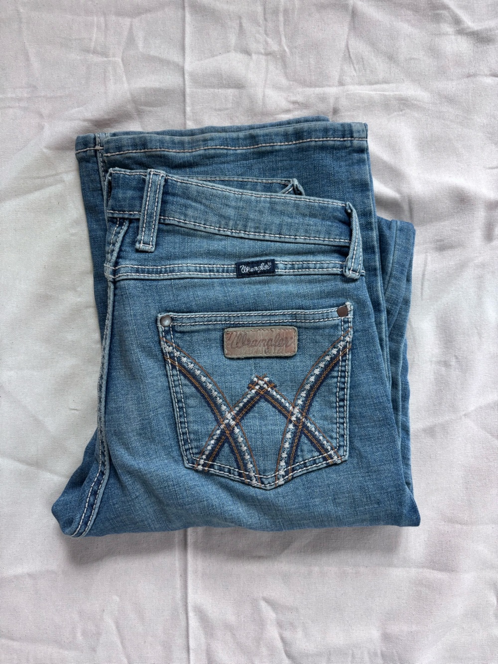 Wrangler Women's Light Blue Bootcut Jeans with Embroidered Back Pocket